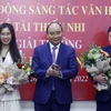'Văn học phải hun đúc ý chí, nghị lực vươn lên của thế hệ trẻ'