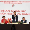 Ông Vũ Quý Dương, Chủ tịch Hiệp hội người Việt Nam tại Hungary phát biểu ở đại hội. (Ảnh: TTXVN phát)