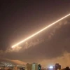 Hệ thống phòng không Syria đánh chặn tên lửa của Israel gần thủ đô Damascus. (Ảnh: IRNA/TTXVN)