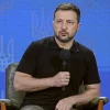 Tổng thống Ukraine Volodymyr Zelensky phát biểu tại Kiev. (Ảnh: Kyodo/TTXVN)