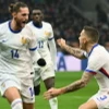 Rabiot (số 14) tỏa sáng giúp Pháp đánh bại Italy, giành ngôi nhất bảng. (Nguồn: Getty Images)