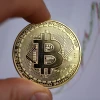 Đồng tiền điện tử Bitcoin. (Ảnh: AFP/TTXVN)