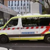 Xe cứu thương chuyển bệnh nhân tới bệnh viện ở Melbourne, Australia. (Ảnh: AFP/TTXVN)