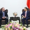 Phó Thủ tướng Lê Minh Khái tiếp Chủ tịch Ủy ban Giám định Tư pháp Nhà nước Cộng hòa Belarus Volkov Alexei Aleksandrovich. (Ảnh: An Đăng/TTXVN) 