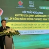 Phó giáo sư Trần Thanh Dương - Viện trưởng Viện Dinh dưỡng Quốc gia phát biểu tại hội thảo. (Ảnh: PV/Vietnam+)