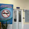 Phong trào không hút thuốc lá ở nơi làm việc được nhiều đơn vị hưởng ứng trong những năm gần đây. (Ảnh: PV/Vietnam+)