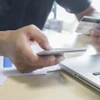 Bộ Tài chính sẽ tổ chức công bố đường dây nóng (số điện thoại, email) để tiếp nhận thông tin phản ảnh của người dân và doanh nghiệp về các sản phẩm bảo hiểm biến tướng. (Ảnh minh họa/Nguồn: TTXVN)