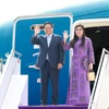 Thủ tướng Phạm Minh Chính và Phu nhân đến Sân bay quốc tế King Khalid, thủ đô Riyadh, Vương quốc Saudi Arabia. (Ảnh: Dương Giang/TTXVN)