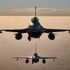 Máy bay chiến đấu F-16 tham gia một cuộc tập trận phòng thủ trên không của NATO. (Ảnh: AFP/TTTXVN)
