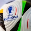 Fussballliebe (Tình yêu bóng đá) - trái bóng chính thức tại EURO 2024. (Ảnh: Daily Mail/TTXVN)