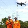 Đội truyền tải điện Biển Hồ sử dụng fly cam kiểm tra tuyến đường dây đường dây 500kV Thạnh Mỹ-Pleiku 2. (Ảnh: Huy Hùng/TTXVN)
