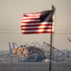 Hiện trường vụ sập cầu Francis Scott Key ở thành phố Baltimore, bang Maryland (Mỹ), sau khi bị tàu chở hàng đâm trúng, ngày 26/3/2024. (Ảnh: AFP/TTXVN)
