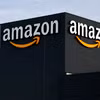 Amazon hiện đang tự thiết kế chip riêng để có thể cạnh tranh với Nvidia. (Ảnh: AFP/TTXVN)