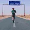 Ảnh chụp màn hình từ một video trên YouTube của Russ Cook khi anh đến Algeria, gần cuối chặng đường 16.000km xuyên châu Phi. (Nguồn: irunfar)