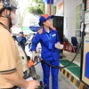 Một điểm bán xăng của Petrolimex tại Hà Nội. (Ảnh: Đức Duy/Vietnam+)