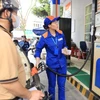 Một điểm bán xăng của Petrolimex tại Hà Nội. (Ảnh: Đức Duy/Vietnam+)