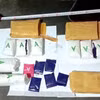 Tang vật bị cơ quan Công an thu giữ. (Ảnh: TTXVN phát)