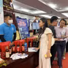Khu trưng bày, giới thiệu sản phẩm của các doanh nghiệp khoa học công nghệ bên lề Hội thảo. (Ảnh: Đ.H/Vietnam+)