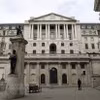 Quang cảnh bên ngoài Ngân hàng Trung ương Anh ở London. (Ảnh: AFP/TTXVN)