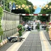 Cơ quan công an khám nghiệm hiện trường vụ việc tại cầu sắt huyện Đạ Tẻh. (Nguồn: Báo Lâm Đồng)