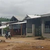 Bình quân mỗi ngôi nhà trị giá 150 triệu đồng, được xây dựng theo kết cấu 3 cứng: cứng mái, cứng vách, cứng nền để người dân sinh sống lâu dài. (Ảnh: Đoàn Hữu Trung/TTXVN)
