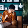 Sự suy giảm estrogen gây nhiều triệu chứng cho sức khỏe phụ nữ trung niên. (Ảnh: iStock)
