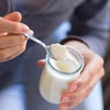Vi khuẩn Lactobacillus có trong thực phẩm lên men và sữa chua có thể giúp cơ thể kiểm soát căng thẳng. (Ảnh: iStock)