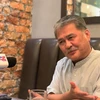 Nguyên Đại sứ Malaysia tại Việt Nam Dato Azmil Zabidi trả lời phỏng vấn của phóng viên TTXVN. (Ảnh: Mạnh Tuân/TTXVN)