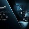 Hai thiết kế thẻ ấn tượng trên chất liệu kim loại là một trong những điểm nhấn tạo nên sự khác biệt của thẻ Vietcombank Visa Infinite. (Ảnh: Vietnam+)