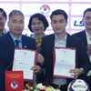 Mùa giải 2024 là năm thứ 13 liên tiếp, Giải Bóng đá Nữ Vô địch Quốc gia nhận được sự đồng hành của Công ty Trách nhiệm hữu hạn Thương mại Thiết bị điện Thái Sơn Bắc trên cương vị là nhà tài trợ chính của Giải đấu. (Ảnh: Việt Anh/Vietnam+)