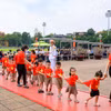 Các cháu thiếu nhi vào Lăng viếng Bác. (Ảnh: Hoài Nam/Vietnam+)