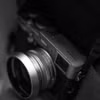 Một chiếc máy ảnh của Fujifilm. (Nguồn: Pexels)