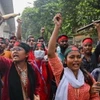 Biểu tình phản đối Chính phủ tại thủ đô Dhaka, Bangladesh ngày 4/8/2024. (Ảnh: Getty Images/TTXVN)