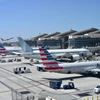 Máy bay tại Sân bay Quốc tế Los Angeles, bang California, Mỹ. (Ảnh: AFP/TTXVN)
