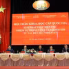 Các đại biểu chủ trì hội thảo. (Ảnh: Xuân Quảng/Vietnam+)