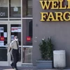 Một chi nhánh ngân hàng Wells Fargo tại West Hollywood, California, Mỹ. (Ảnh: AFP/TTXVN)