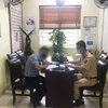 Ông Nguyễn Chí T làm việc với lực lượng chức năng. (Nguồn: laodong.vn)