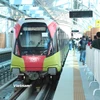 Khách đi Metro Nhổn-Ga Hà Nội bằng vé định danh, xác thực điện tử từ ngày 1/2. (Ảnh: Hoài Nam/Vietnam+)