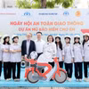 Người đội mũ bảo hiểm đạt tiêu chuẩn có thể giảm tới 42% nguy cơ tử vong và 69% nguy cơ chấn thương sọ não. (Ảnh: PV/Vietnam+)