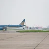 Máy bay của hãng hàng không đang lăn ra đường cất, hạ cánh. (Ảnh: Việt Hùng/Vietnam+)