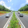 Phương tiện lưu thông trên một đoạn tuyến cao tốc. (Ảnh: PV/Vietnam+)