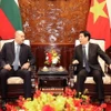 Chủ tịch nước Lương Cường hội đàm hẹp với Tổng thống Bulgaria Rumen Radev. (Ảnh: Lâm Khánh/TTXVN)