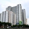 Các tòa nhà chung cư bên kênh Tàu Hủ-Bến Nghé, quận 4, Thành phố Hồ Chí Minh. (Ảnh: Hồng Đạt/TTXVN)