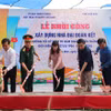 Lễ khởi công xây dựng nhà Đại đoàn kết tại bản Pá Đông, xã Thanh Xương (huyện Điện Biên, tỉnh Điện Biên). (Ảnh: mattran.org)