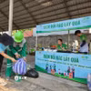 Điểm đổi rác thải nhựa lấy quà tại tỉnh Thừa Thiên-Huế. (Nguồn: TTXVN)