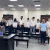 Các bị cáo trả lời thẩm vấn trước tòa ngày 17/4. (Ảnh: Kim Anh/TTXVN)