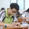 Thí sinh dự thi Tốt nghiệp Trung học phổ thông. (Ảnh: TTXVN).