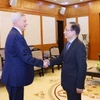Bí thư Trung ương Đảng, Trưởng Ban Đối ngoại Trung ương Lê Hoài Trung tiếp Thứ trưởng thứ nhất Bộ Ngoại giao Nga Vladimir Titov. (Ảnh: Phương Hoa/TTXVN)
