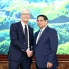 Thủ tướng Phạm Minh Chính tiếp Giám đốc điều hành Tập đoàn Apple Tim Cook. (Ảnh: Dương Giang/TTXVN)