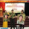 Đại tá, nhà văn Đặng Vương Hưng chia sẻ về Chương trình phục dựng di ảnh màu cho các văn nghệ sỹ, trí thức đã hy sinh hoặc có công trong kháng chiến. (Ảnh: Phương Lan/TTXVN)